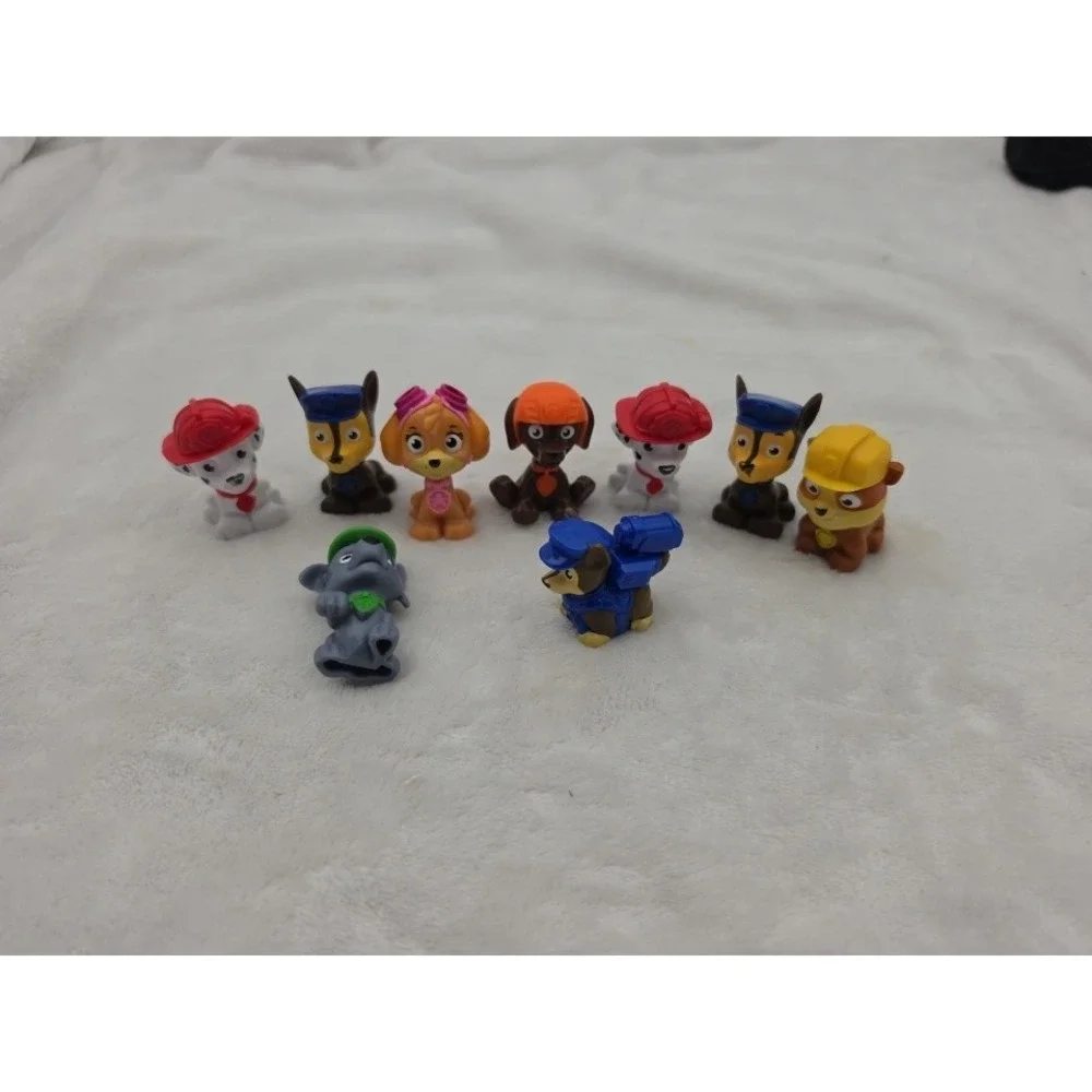 Lot of 9~Paw Patrol Mini Figurines~1.75 inch Dog Figures